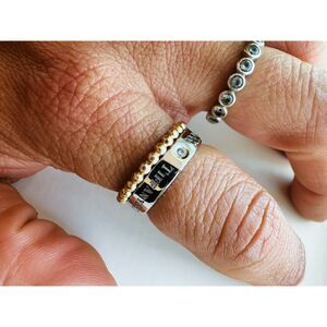 Tiffany & Co. 4mm Band ring in Platinum with Round Brilliant Diamonds, Sz 6.25